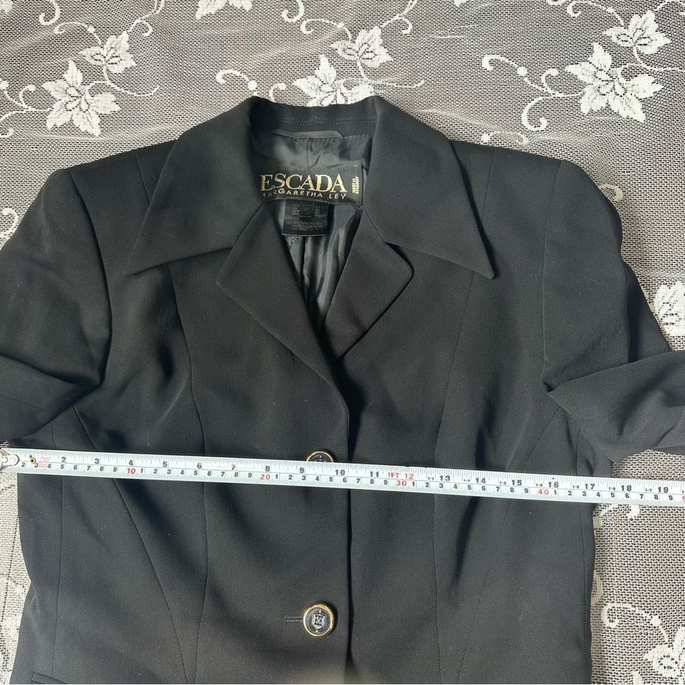 Vintage Escada Black Wool Blazer - Picture 12 of 16